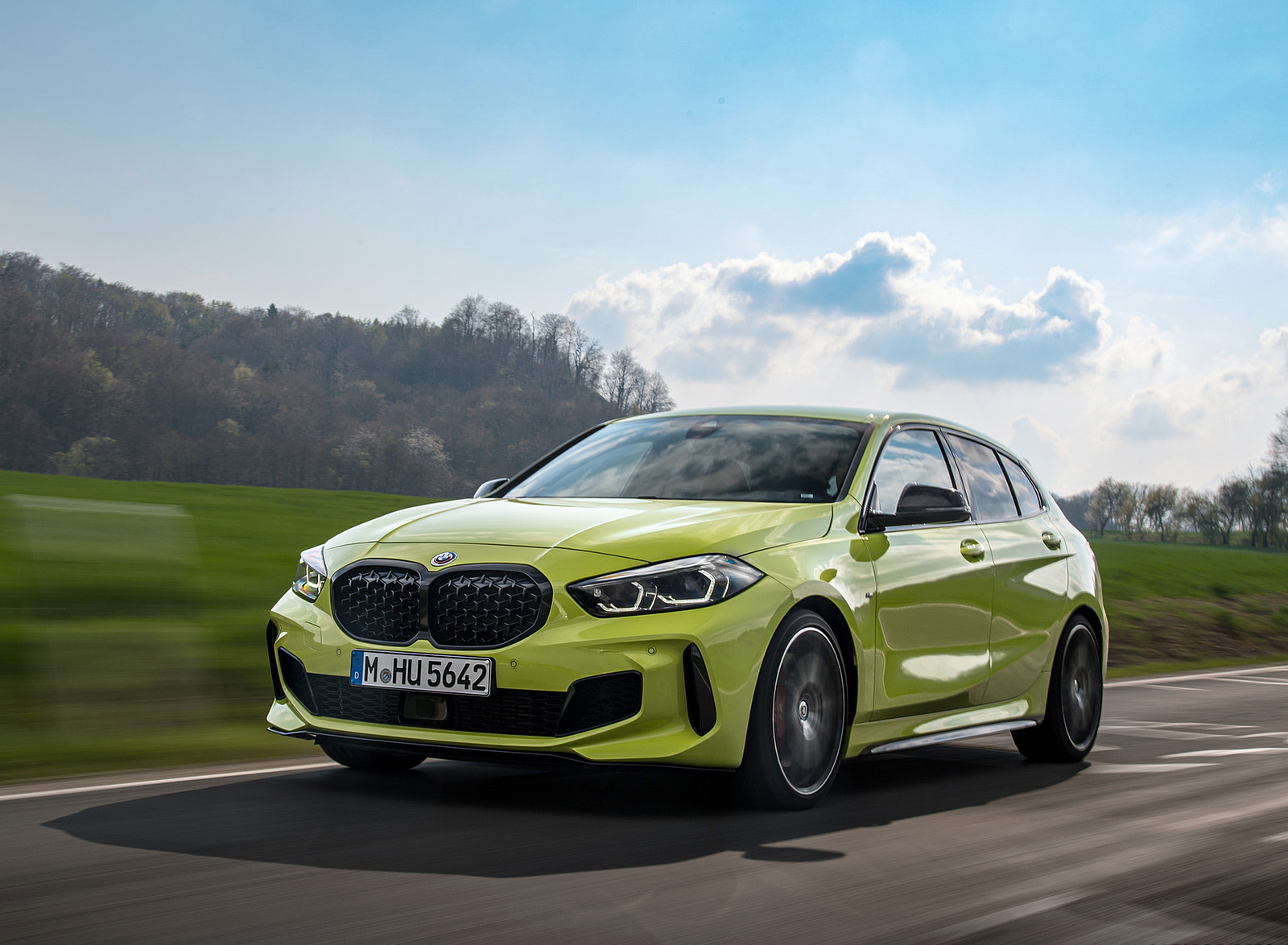 2022 BMW M135i xDrive Front Three-Quarter Wallpapers #5 of 95