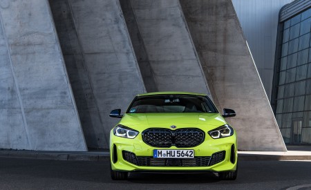 2022 BMW M135i Front Wallpapers 450x275 (42)