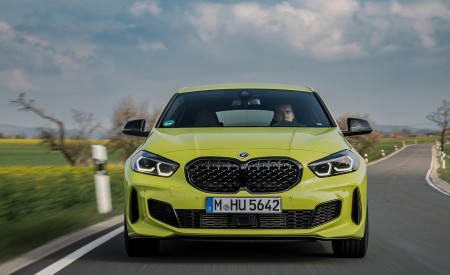 2022 BMW M135i Front Wallpapers 450x275 (18)