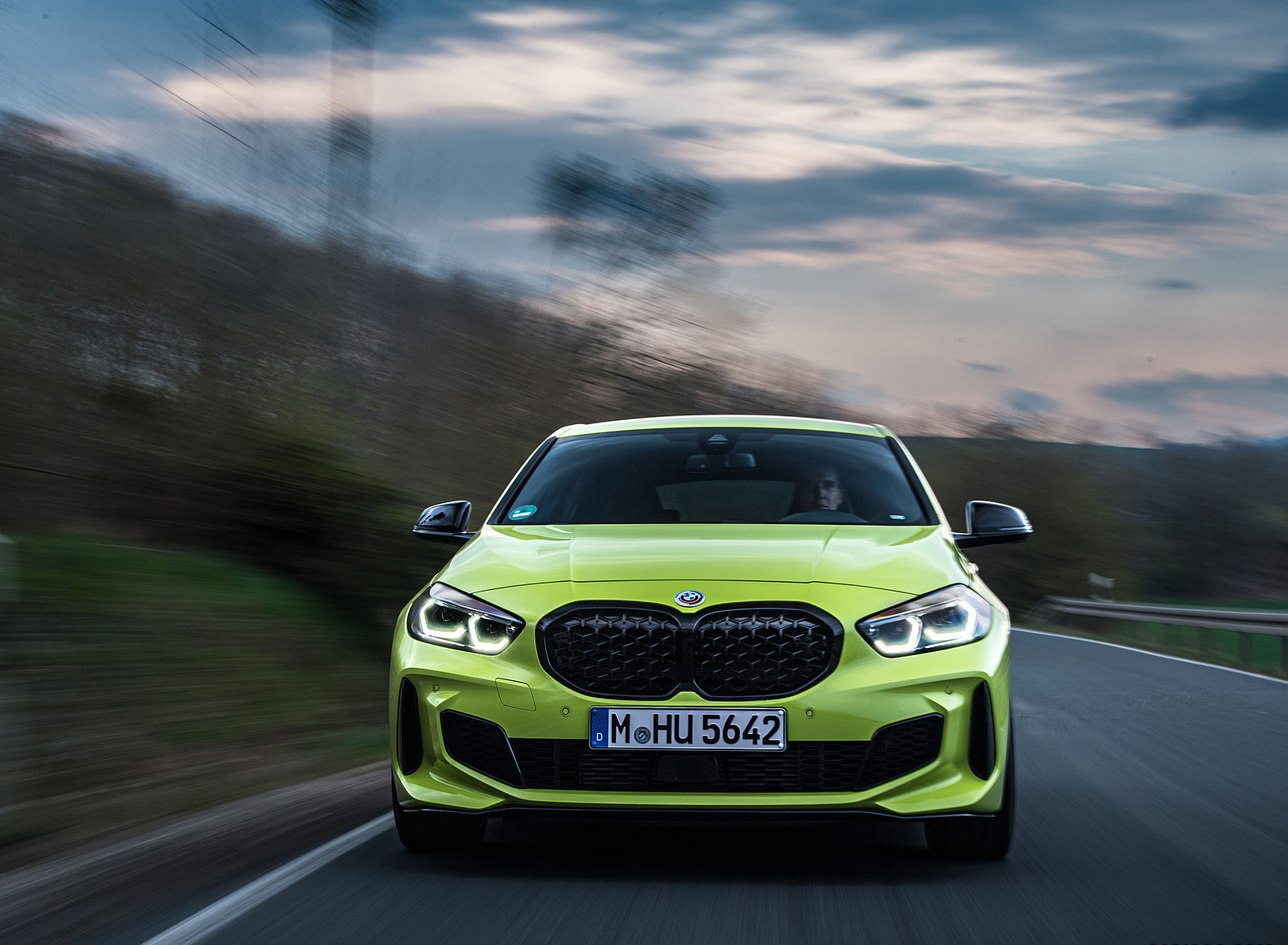 2022 BMW M135i xDrive Front Wallpapers #10 of 95