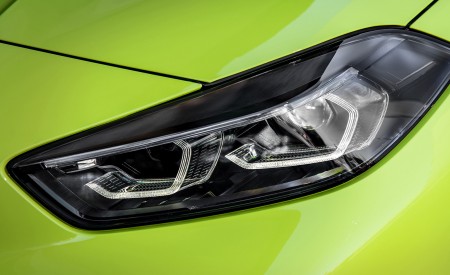 2022 BMW M135i Headlight Wallpapers 450x275 (59)
