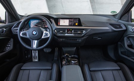 2022 BMW M135i Interior Cockpit Wallpapers 450x275 (70)