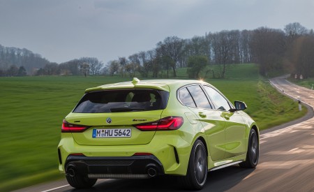 2022 BMW M135i Rear Three-Quarter Wallpapers 450x275 (19)