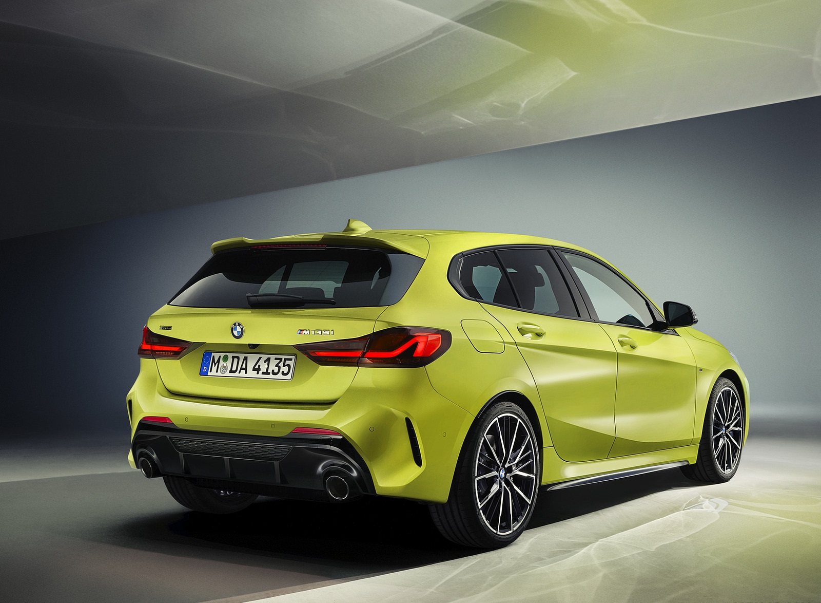 2022 BMW M135i xDrive Rear Three-Quarter Wallpapers #92 of 95
