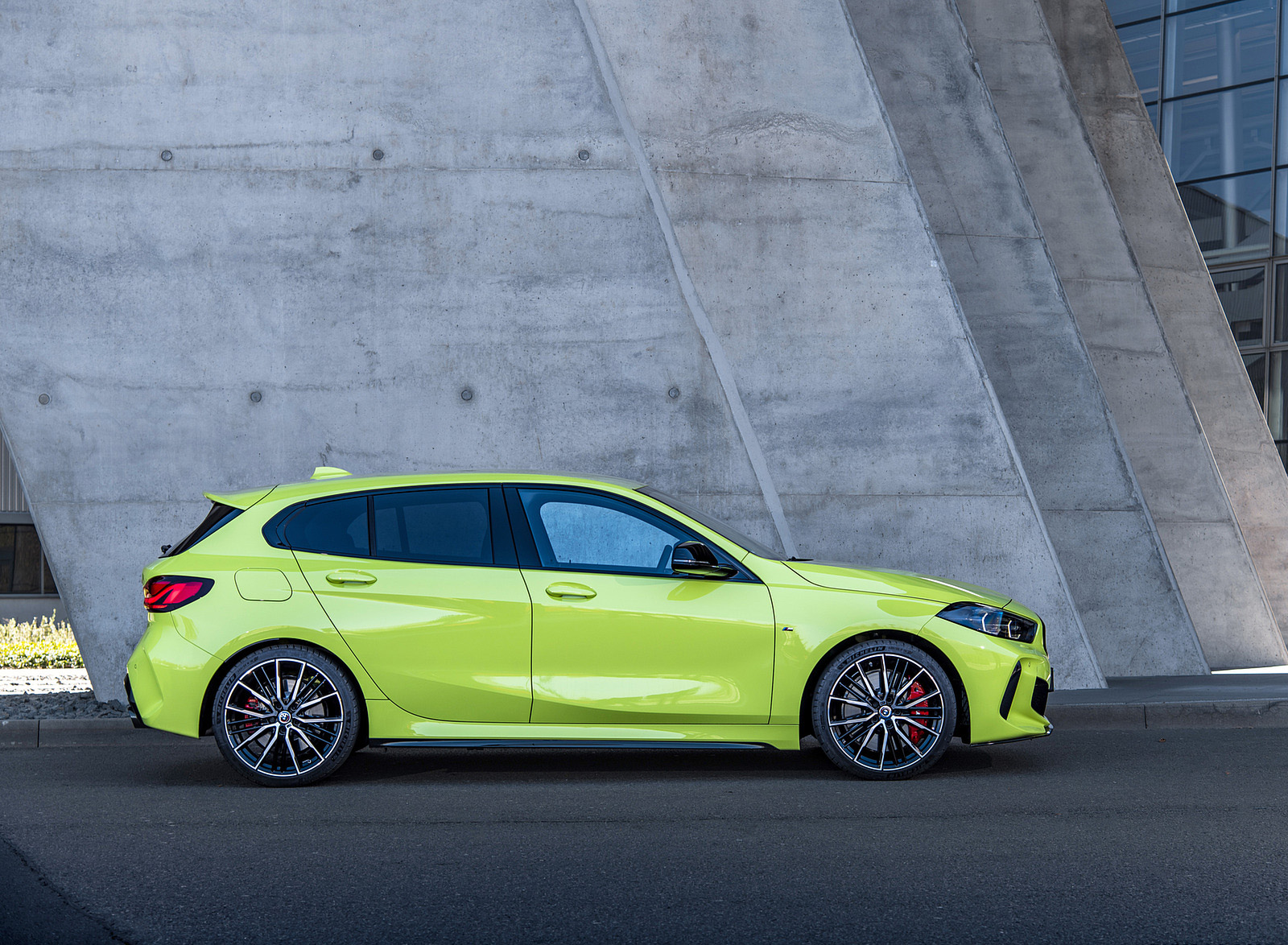 2022 BMW M135i xDrive Side Wallpapers #38 of 95