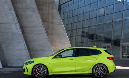 2022 BMW M135i Side Wallpapers 450x275 (41)