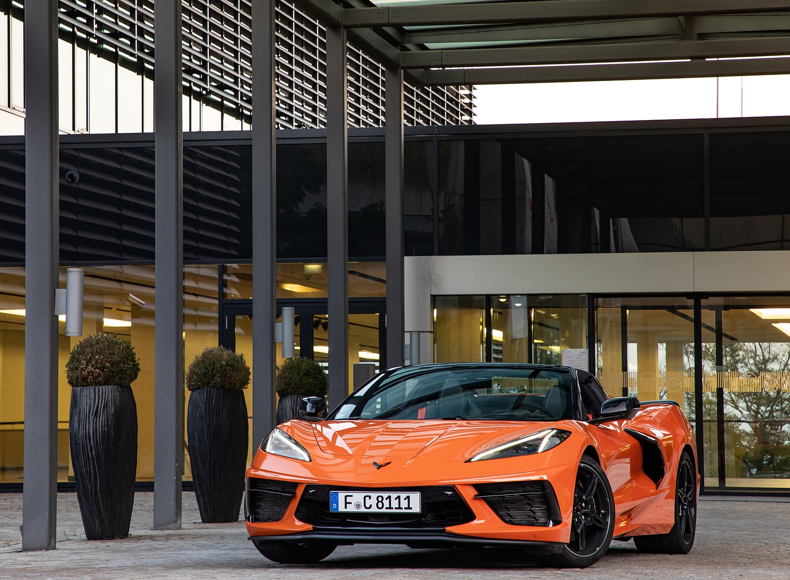 2022 Chevrolet Corvette Stingray Convertible (Euro-Spec) Front Wallpapers (15)
