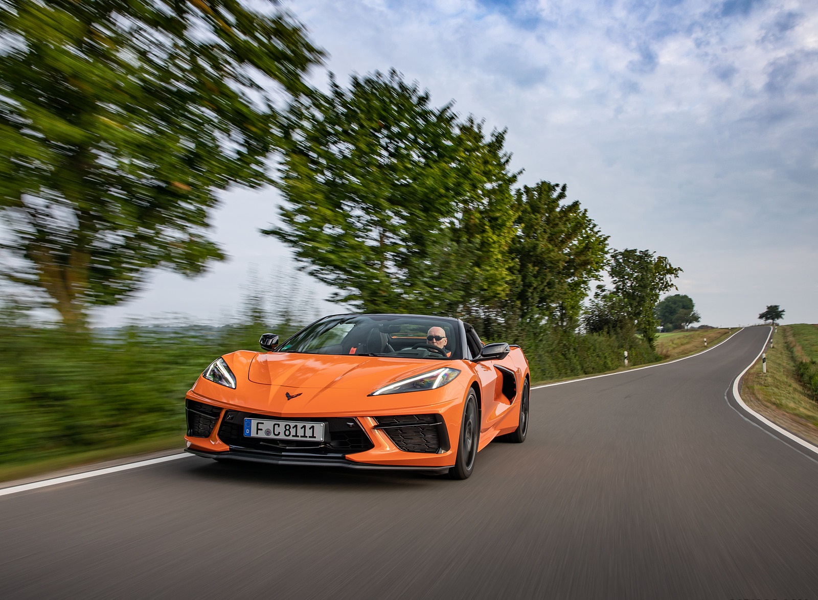 2022 Chevrolet Corvette Stingray Convertible (Euro-Spec) Front Wallpapers (7)