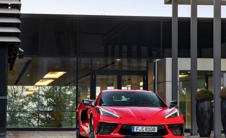 2022 Chevrolet Corvette Stingray Coupe (Euro-Spec) Front Wallpapers 450x275 (21)