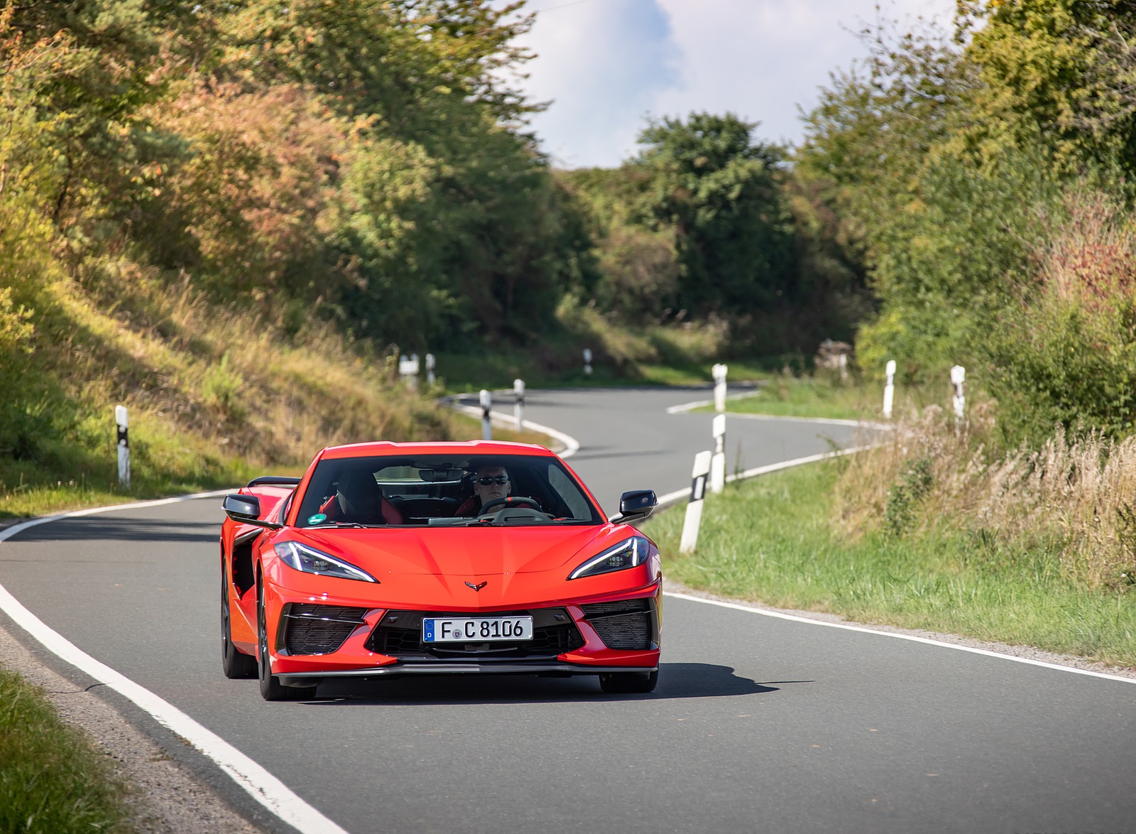 2022 Chevrolet Corvette Stingray Coupe (Euro-Spec) Front Wallpapers (9)