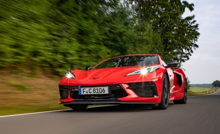 2022 Chevrolet Corvette Stingray Coupe (Euro-Spec) Front Wallpapers 450x275 (3)