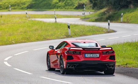 2022 Chevrolet Corvette Stingray Coupe (Euro-Spec) Rear Wallpapers 450x275 (11)