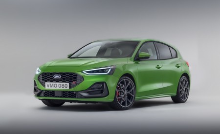 2022 Ford Focus ST Front Three-Quarter Wallpapers 450x275 (6)
