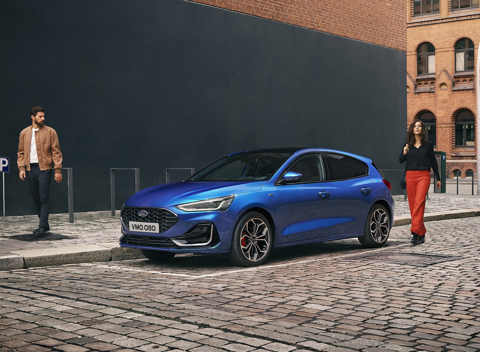 2022 Ford Focus ST-Line Front Three-Quarter Wallpapers (3)