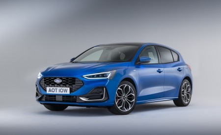 2022 Ford Focus ST-Line Front Three-Quarter Wallpapers 450x275 (5)