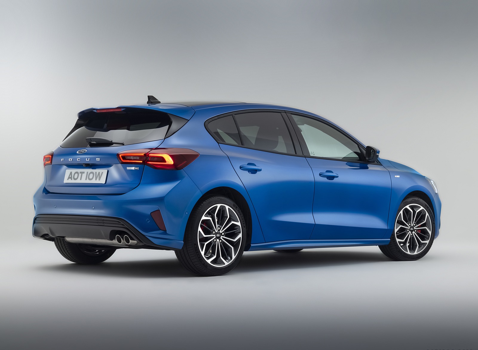 2022 Ford Focus ST-Line Rear Three-Quarter Wallpapers (6)