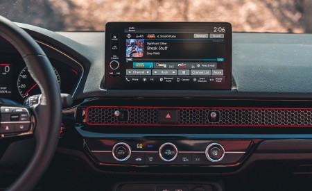 2022 Honda Civic Si Central Console Wallpapers 450x275 (51)
