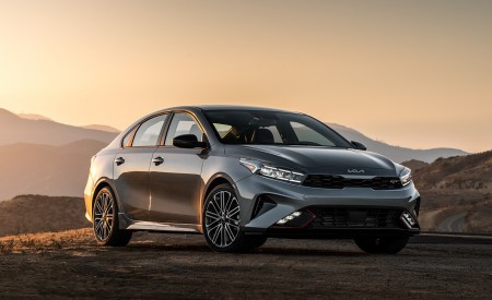 2022 Kia Forte GT Front Three-Quarter Wallpapers  450x275 (7)