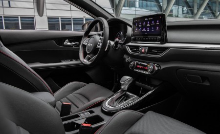2022 Kia Forte GT Interior Wallpapers 450x275 (18)