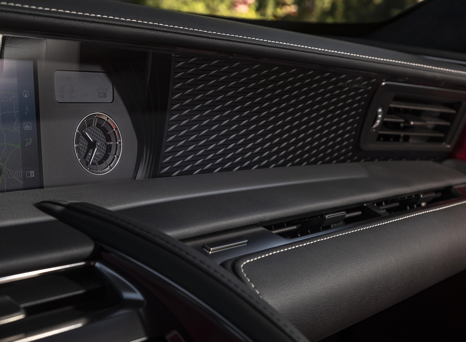 2022 Lexus LC 500h Coupe Interior Detail Wallpapers (15)