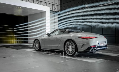2022 Mercedes-AMG SL 55 4MATIC+ (Color: Alpine Grey Uni) Aerodynamics Wallpapers 450x275 (61)