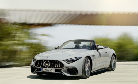 2022 Mercedes-AMG SL 55 4MATIC+ (Color: Alpine Grey Uni) Front Three-Quarter Wallpapers 450x275 (22)
