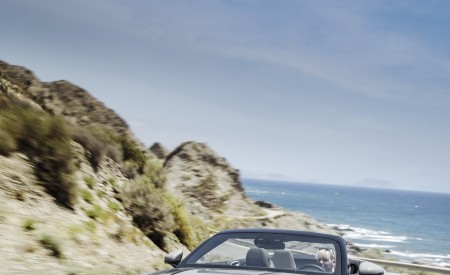 2022 Mercedes-AMG SL 55 4MATIC+ (Color: Alpine Grey Uni) Front Wallpapers 450x275 (17)