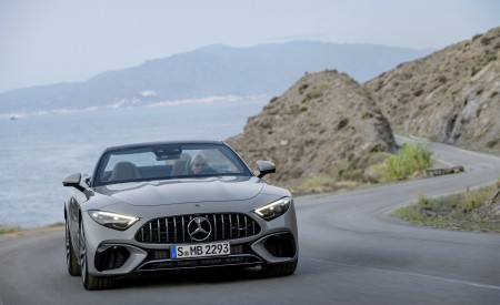 2022 Mercedes-AMG SL 55 4MATIC+ (Color: Alpine Grey Uni) Front Wallpapers 450x275 (7)