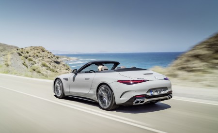 2022 Mercedes-AMG SL 55 4MATIC+ (Color: Alpine Grey Uni) Rear Three-Quarter Wallpapers 450x275 (19)
