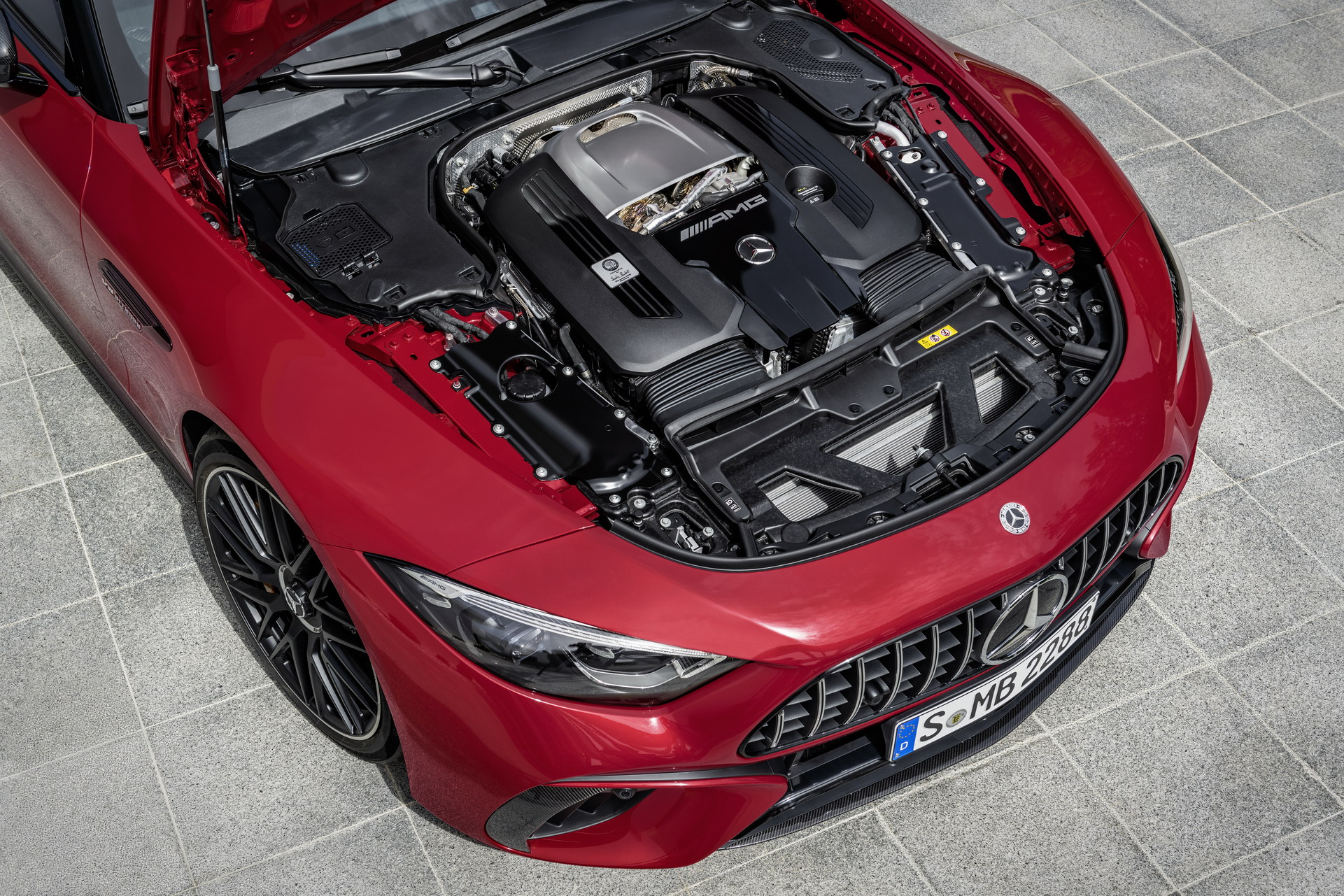 2022 Mercedes-AMG SL 63 4MATIC+ (Color: Patagonia Red Metallic) Engine Wallpapers #32 of 97