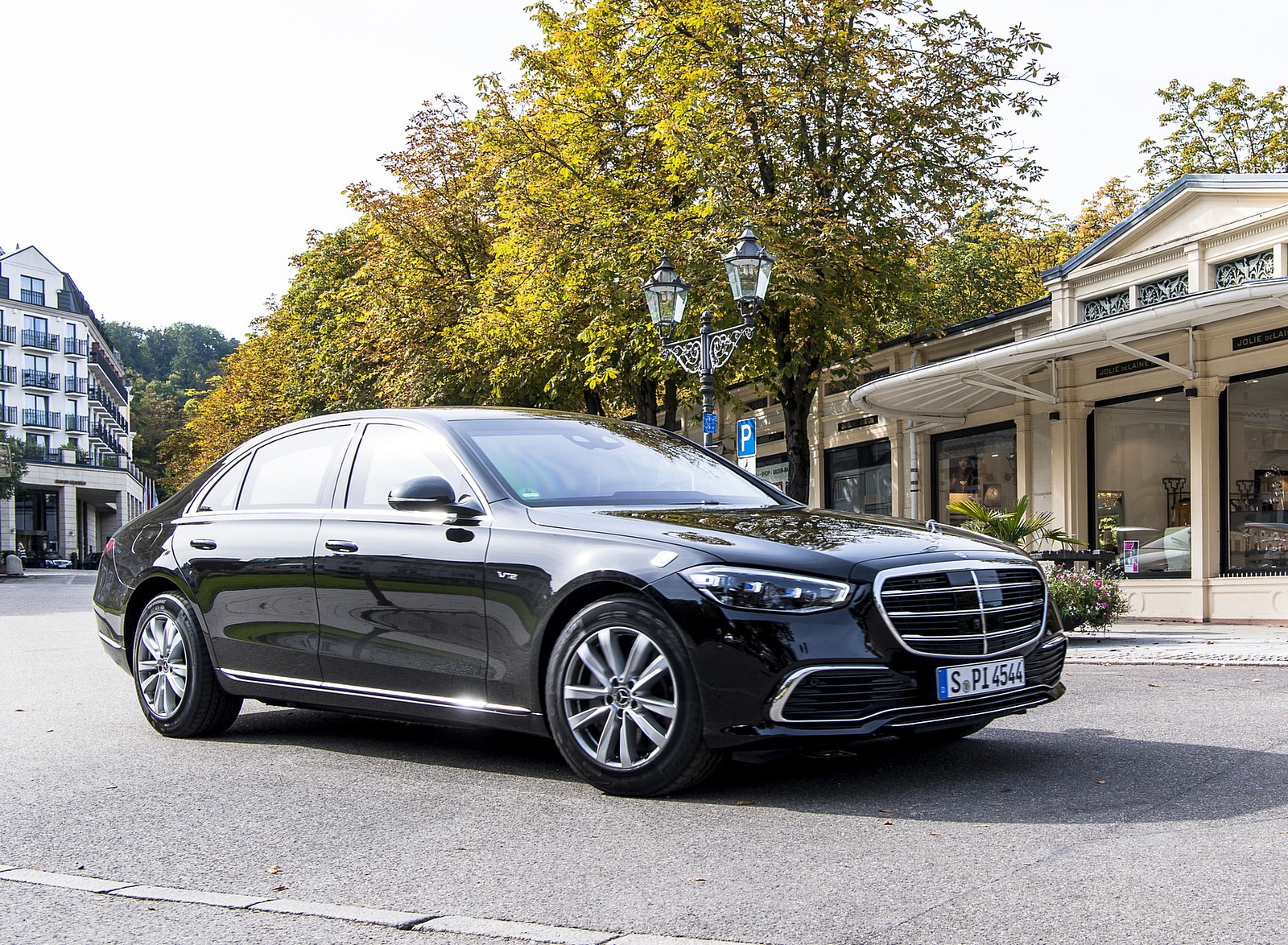 2022 Mercedes-Benz S 680 GUARD 4MATIC Front Three-Quarter Wallpapers (12)