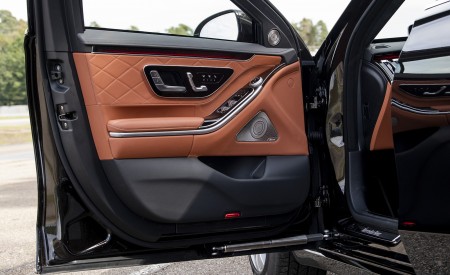 2022 Mercedes-Benz S 680 GUARD 4MATIC Interior Detail Wallpapers 450x275 (31)