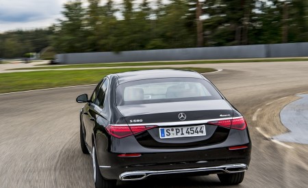 2022 Mercedes-Benz S 680 GUARD 4MATIC Rear Wallpapers 450x275 (5)