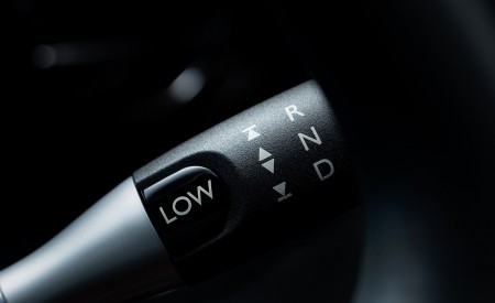 2022 Rolls-Royce Ghost Black Badge Interior Detail Wallpapers 450x275 (47)