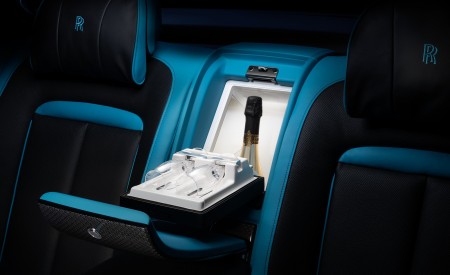 2022 Rolls-Royce Ghost Black Badge Interior Detail Wallpapers 450x275 (57)