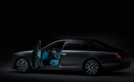 2022 Rolls-Royce Ghost Black Badge Side Wallpapers 450x275 (16)