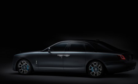 2022 Rolls-Royce Ghost Black Badge Side Wallpapers 450x275 (17)