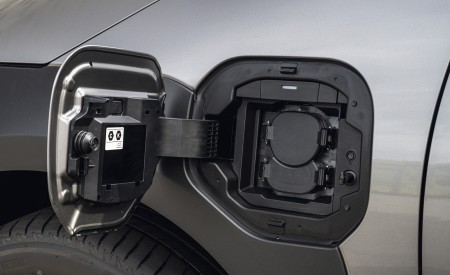 2022 Toyota bZ4X BEV (Euro-Spec) Charging Connector Wallpapers 450x275 (75)