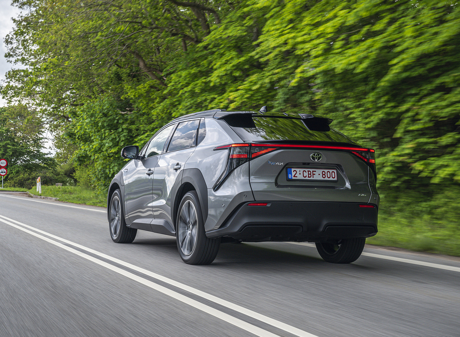 2022 Toyota bZ4X BEV (Euro-Spec) Rear Wallpapers  (8)