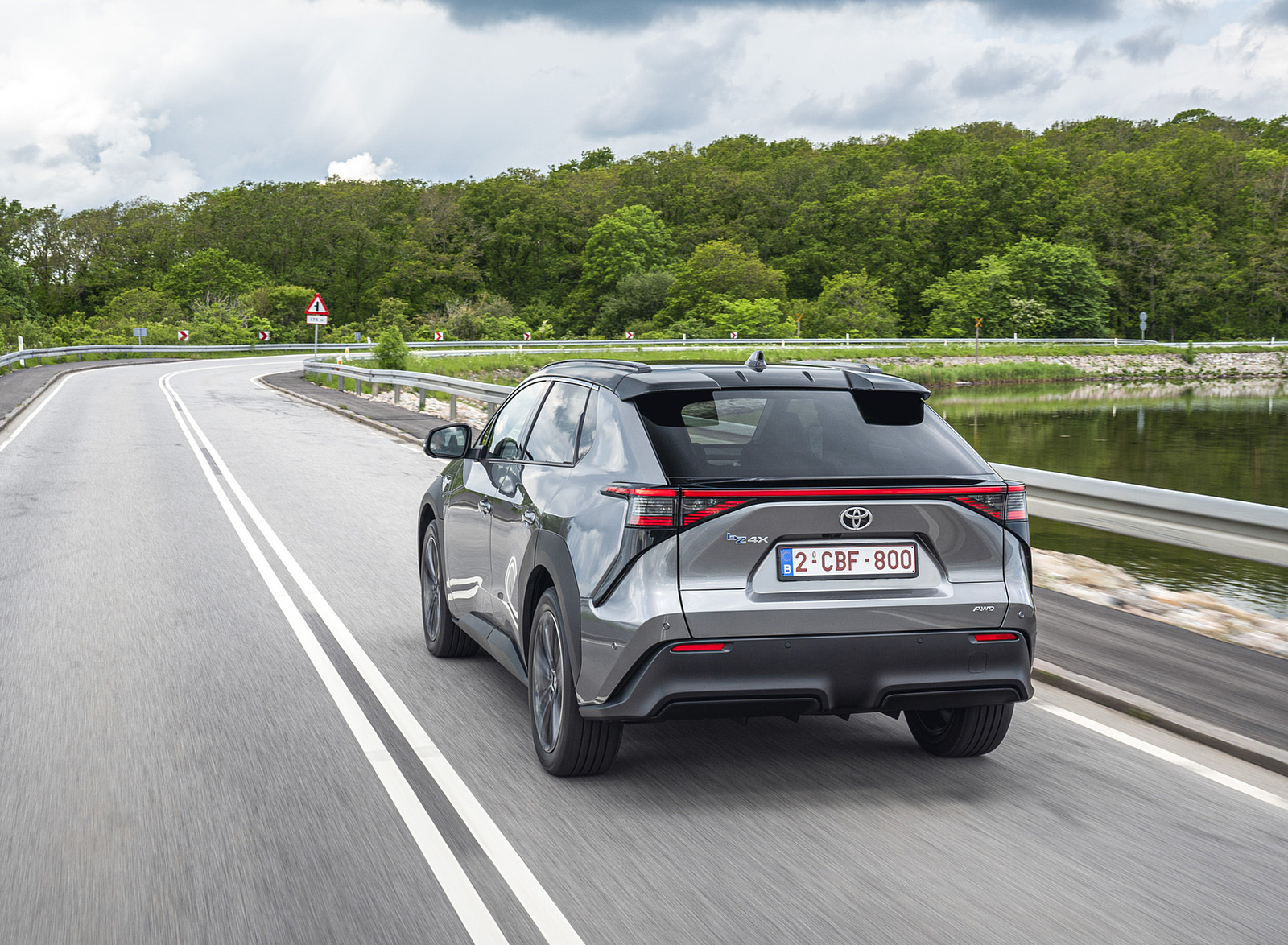 2022 Toyota bZ4X BEV (Euro-Spec) Rear Wallpapers (9)