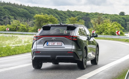 2022 Toyota bZ4X BEV (Euro-Spec) Rear Wallpapers 450x275 (21)