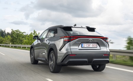2022 Toyota bZ4X BEV (Euro-Spec) Rear Wallpapers 450x275 (16)