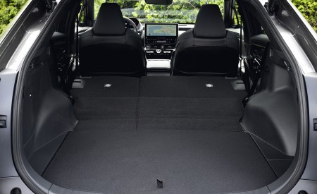 2022 Toyota bZ4X BEV (Euro-Spec) Trunk Wallpapers 450x275 (112)