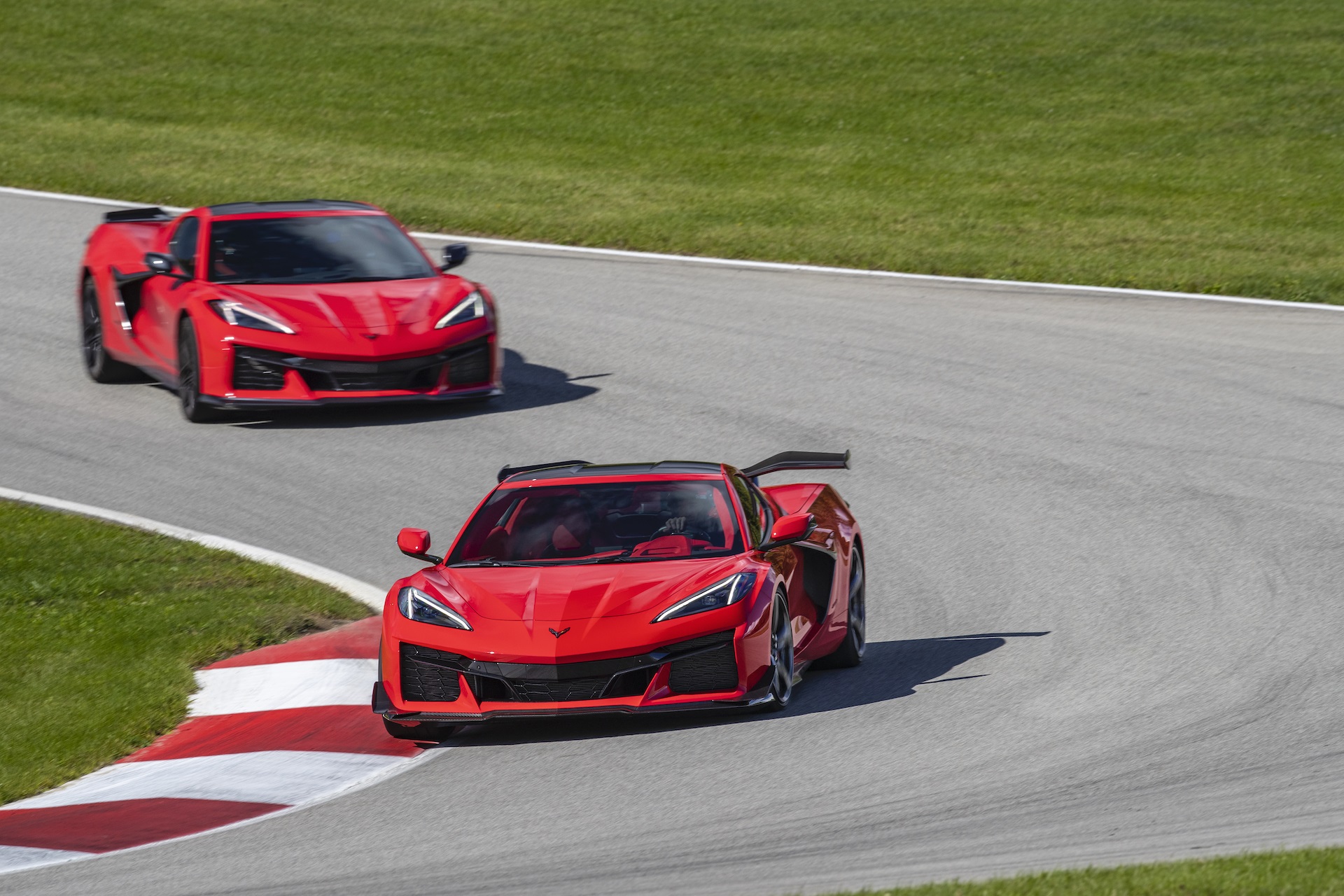 2023 Chevrolet Corvette Z06 Front Wallpapers (4)