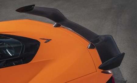 2023 Chevrolet Corvette Z06 Spoiler Wallpapers 450x275 (7)