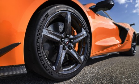 2023 Chevrolet Corvette Z06 Wheel Wallpapers 450x275 (29)