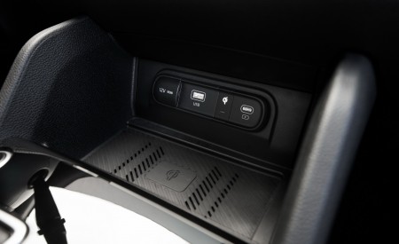 2023 Kia Sportage X-Pro Interior Detail Wallpapers 450x275 (49)