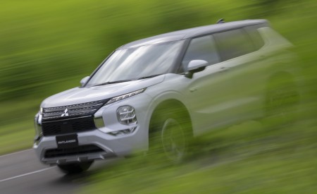 2023 Mitsubishi Outlander PHEV Wallpapers & HD Images