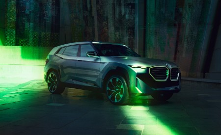 2021 BMW XM Concept Front Three-Quarter Wallpapers 450x275 (4)