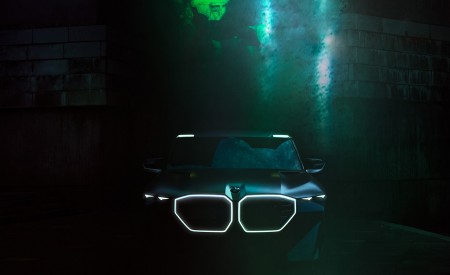 2021 BMW XM Concept Front Wallpapers  450x275 (15)
